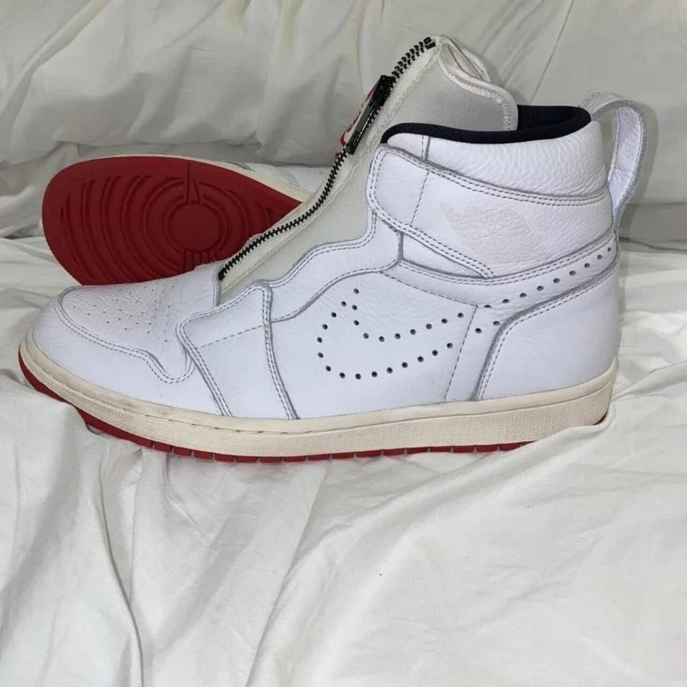 Jordan 1 Retro High Zip AR4833-100 White University Red Black Sail Mens Sz 11.5